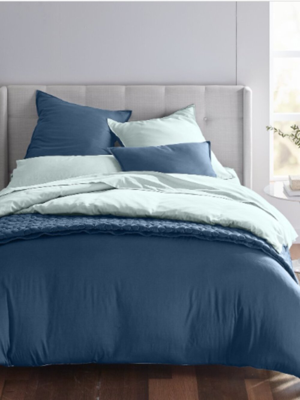 Oake Solid Reversible Cotton Tencel 3-Pc. Comforter Set, King, Light Blue/navy